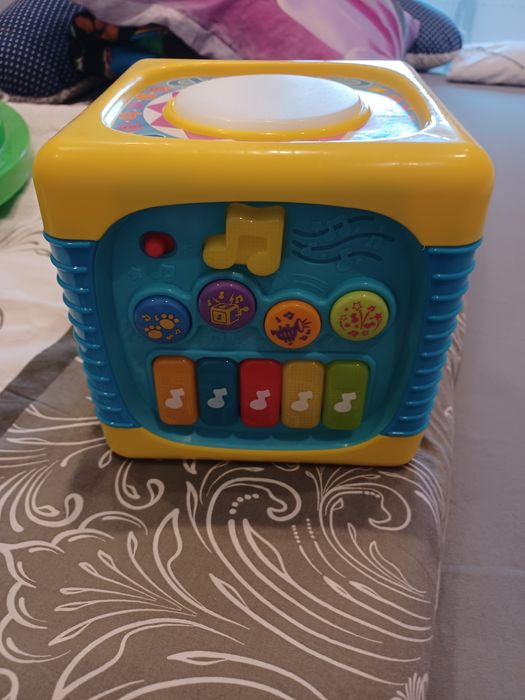 Zabawka edukacyjna,dźwięki, sorter.