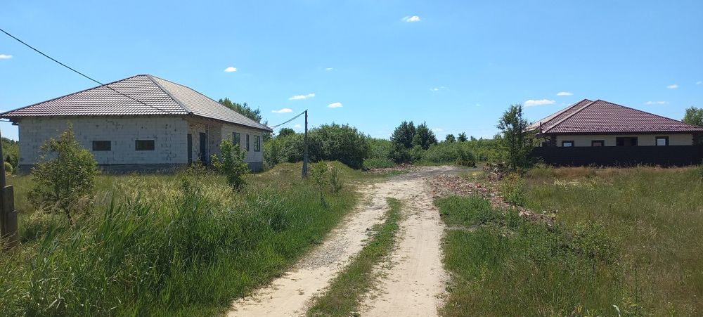 Продам приватизовану ділянку 25 соток під забудову