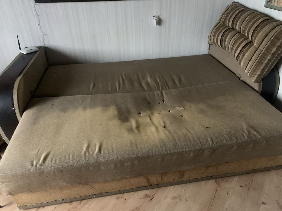 Диван ліжко 2 подушки