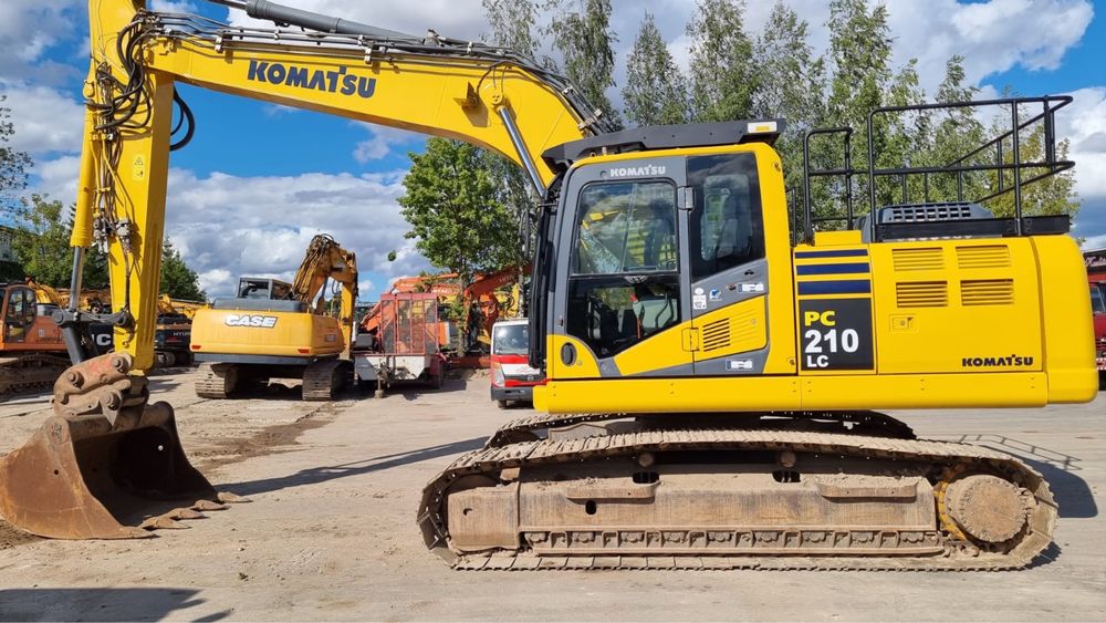 Продам экскаватор Komatsu PC 210 LC , 2018 г