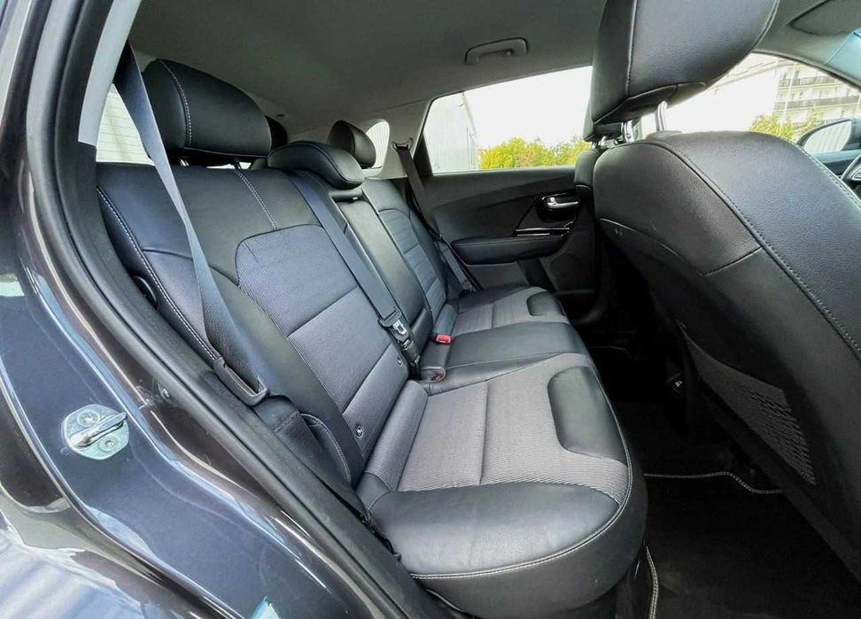 Kia Niro Hybrid Авто з Європи