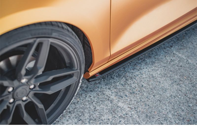 ADIÇÕES LATERAIS PARA FORD FOCUS ST / ST-LINE MK4 2018--