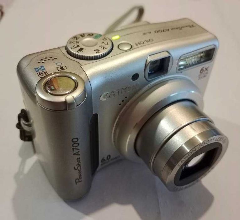 Винтажный цифровой фотоаппарат Canon PowerShot A700 В КОРОБКЕ + карта 4GB + кабели + документы + чехол, б.у.