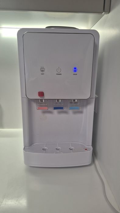 Dispensador de Água Blue Mountain – Quente, Fria e Natural