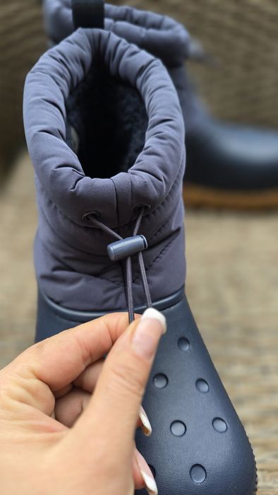 Зимові чоботи crocs w7