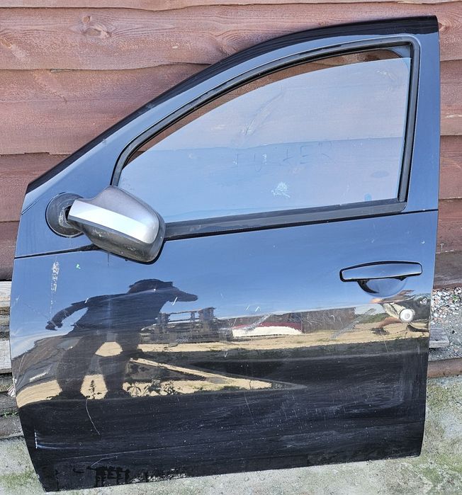 Drzwi lewe przednie dacia duster