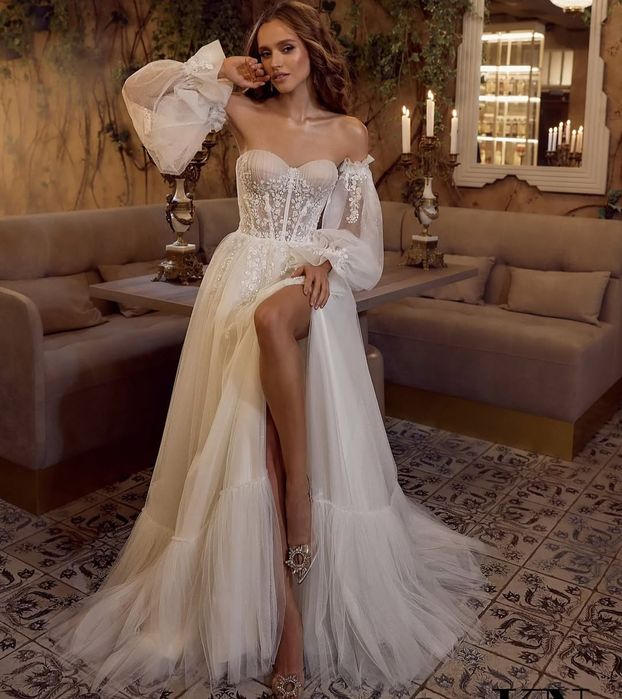 Suknia sukienka ślubna z falbanką