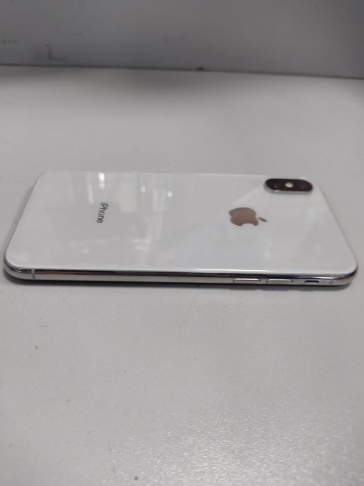 Iphone XS 64 gb white 79%