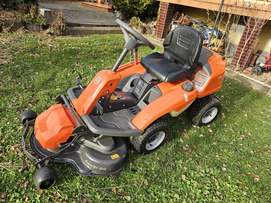 Traktorek kosiarka rider Husqvarna R 216 AWD 4x4