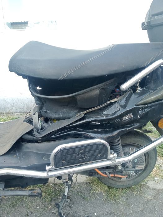 Продається електроскутер LS01 (на запчастини/під відновлення)