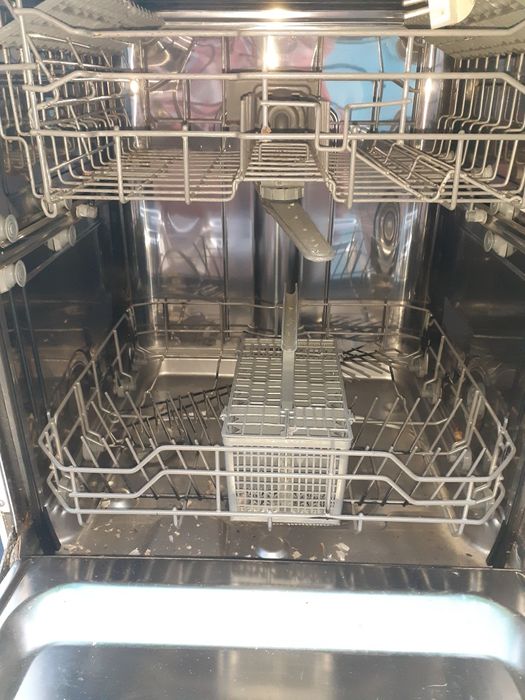 Посудомийна машина