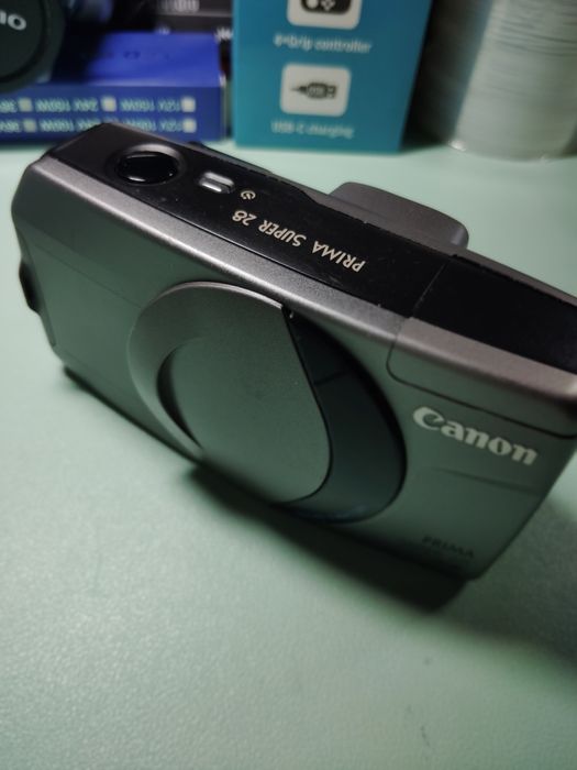 Aparat analogowy wysoki model datownik zoom optyczny