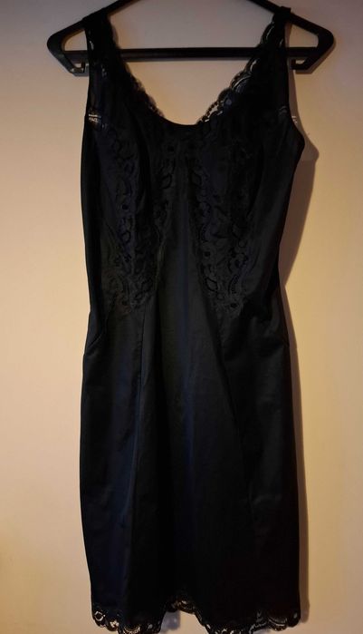 Combinação em Preto com Renda
