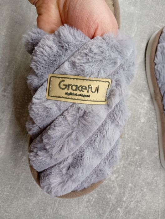 Nowe kapcie damskie 39 40