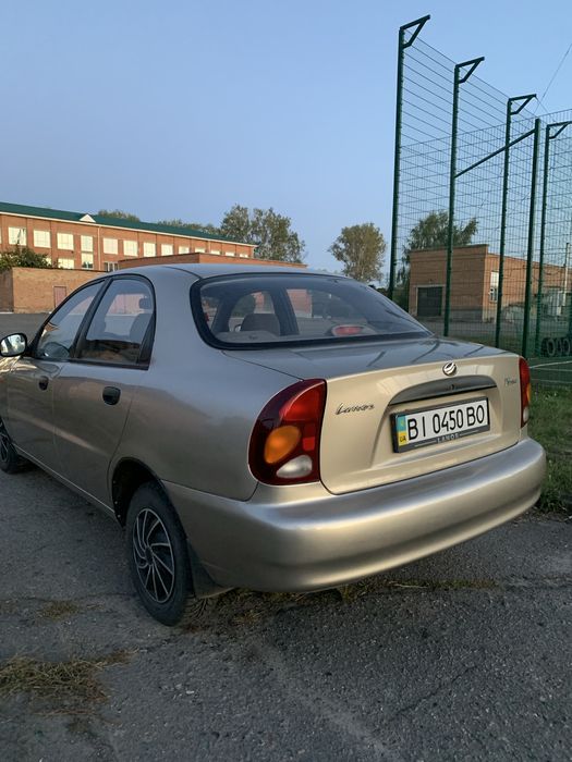 Део ланос 2011рік 1.5 бензин