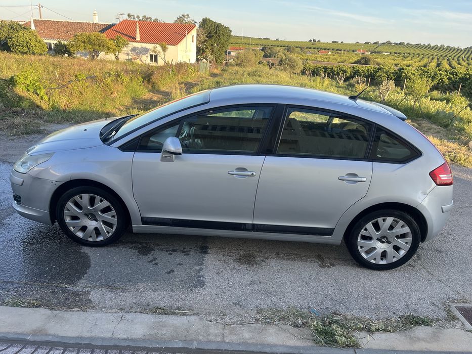 2007 Citroën C4 economico e ideal para uso pessoal