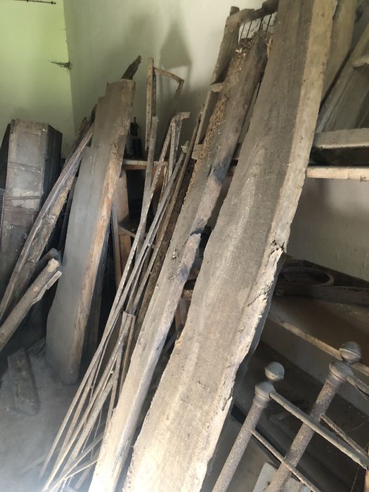 Várias camas para venda de ferro para recuperar