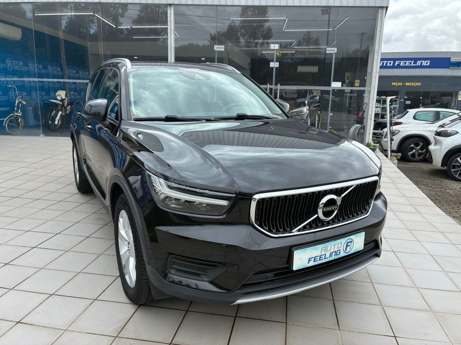 Volvo XC 40 1.5 T3 Momentum Tech Edition