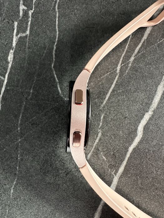 Samsung Galaxy Watch 4 Pink Gold