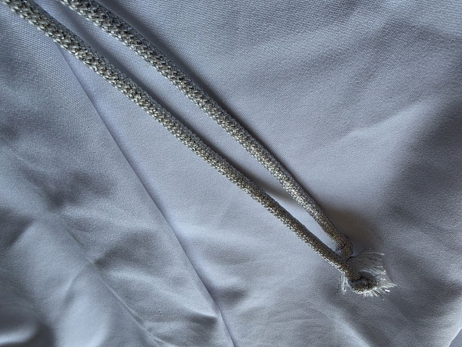 Strój komunijny dla chłopca 152 cm – alba + spodnie.