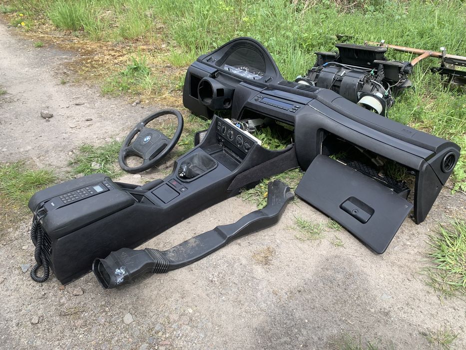 Торпедо панель спидометр BMW Бмв e32 e34 e36 е38 е39 е46 e53