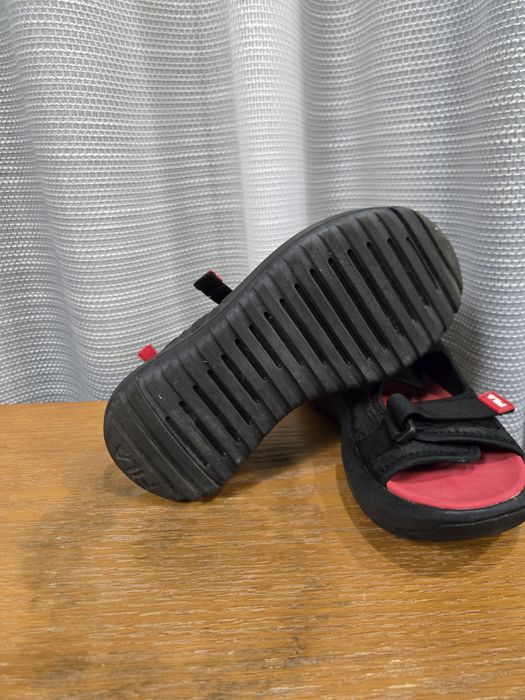 сандалі fila 39 р