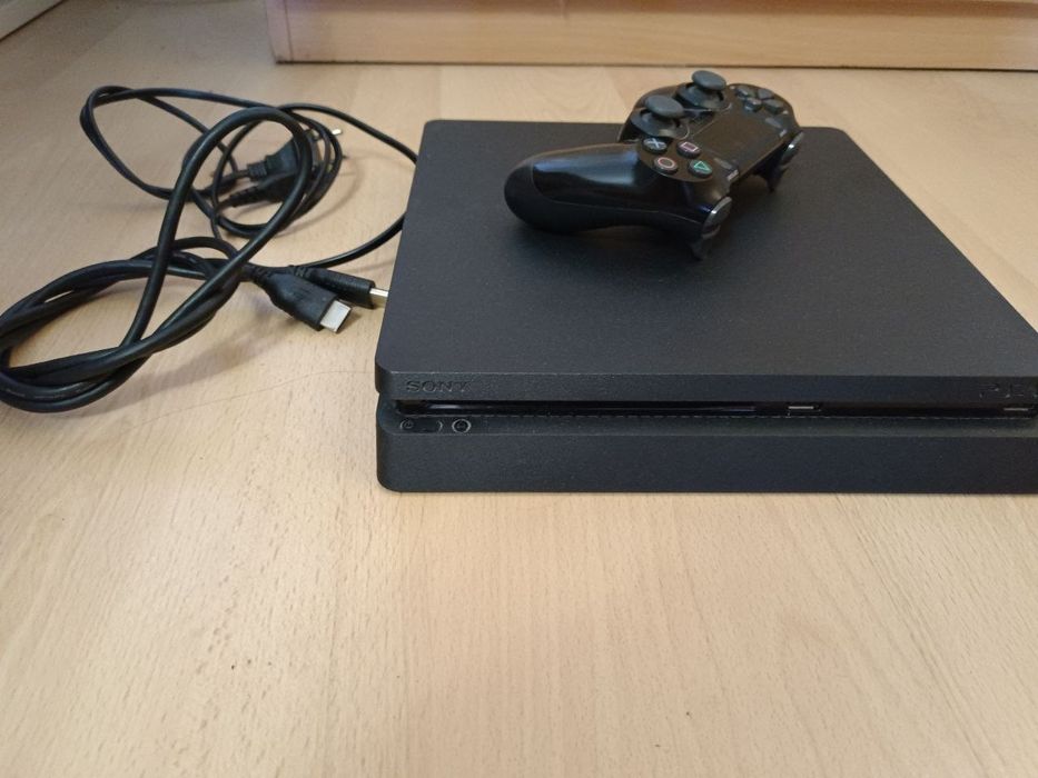 Playstation 4 slim 1tb + диск