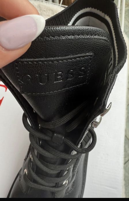 Buty wiosenne Guess czarne botki ze skarpetą sztyblety damskie