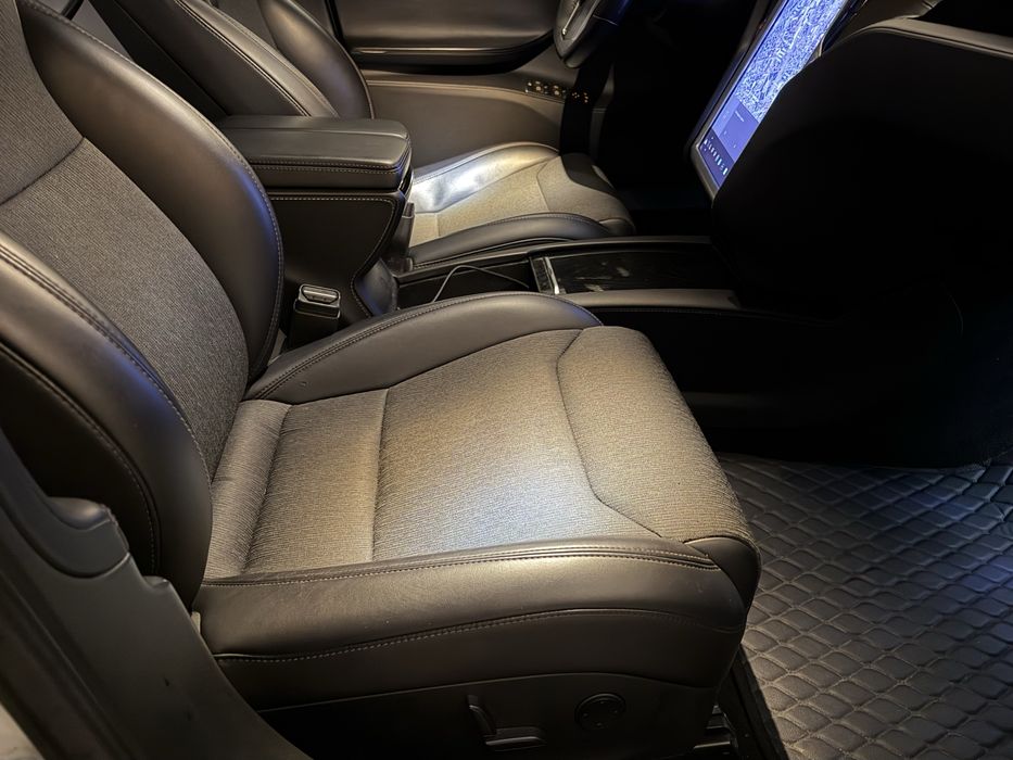 Продам Tesla модель S 75 2017 року