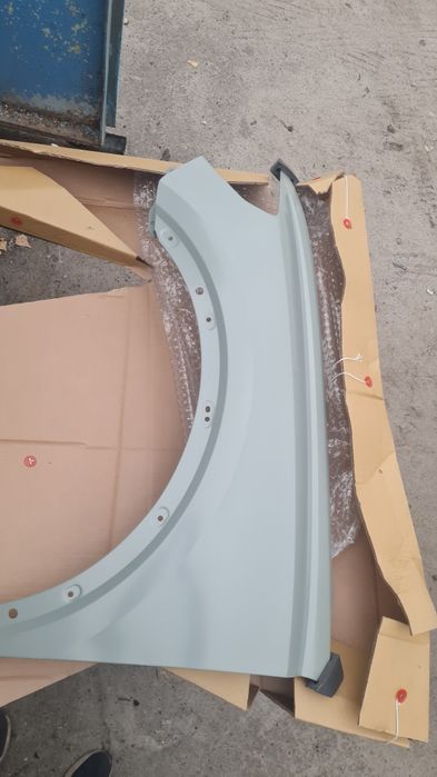 Крила передні Нові Audi Q3 F3 2018 2019 2021 2022 2023 крыло переднее