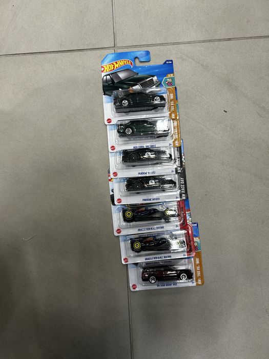 Autka hot wheels