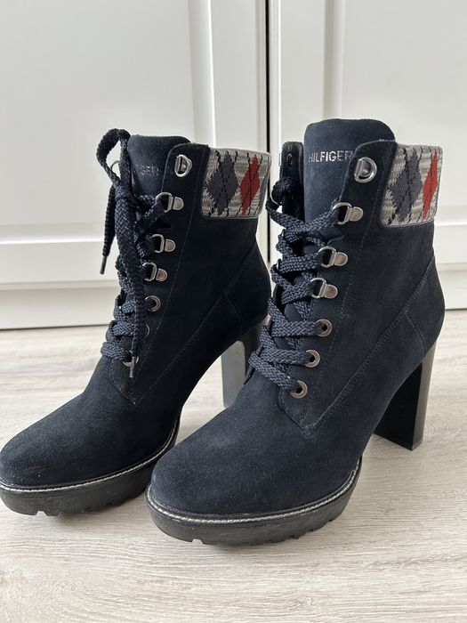 Granatowe botki Tommy Hilfiger