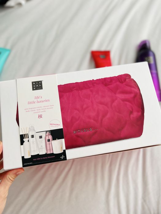 Подарунковий набір Рітуалс Сакура косметичка Rituals Sakura gift set L