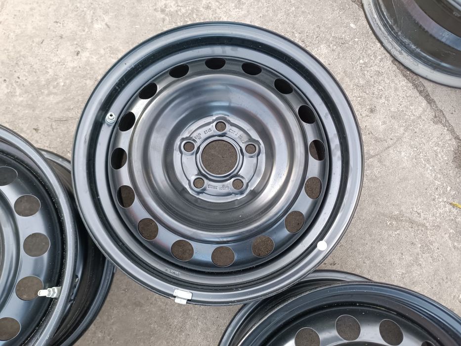 Nowe felgi 15 Toyota Yaris IV 5x100 ET45 Czujniki ciśnienia