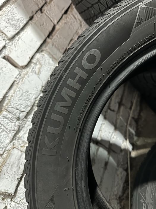 215/55 R17 Kumho Solus 4s Ha32 /2023рік/пара/всесезон/