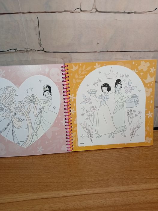 Kolorowanka wodna Princess z długopisem do napełnienia wody