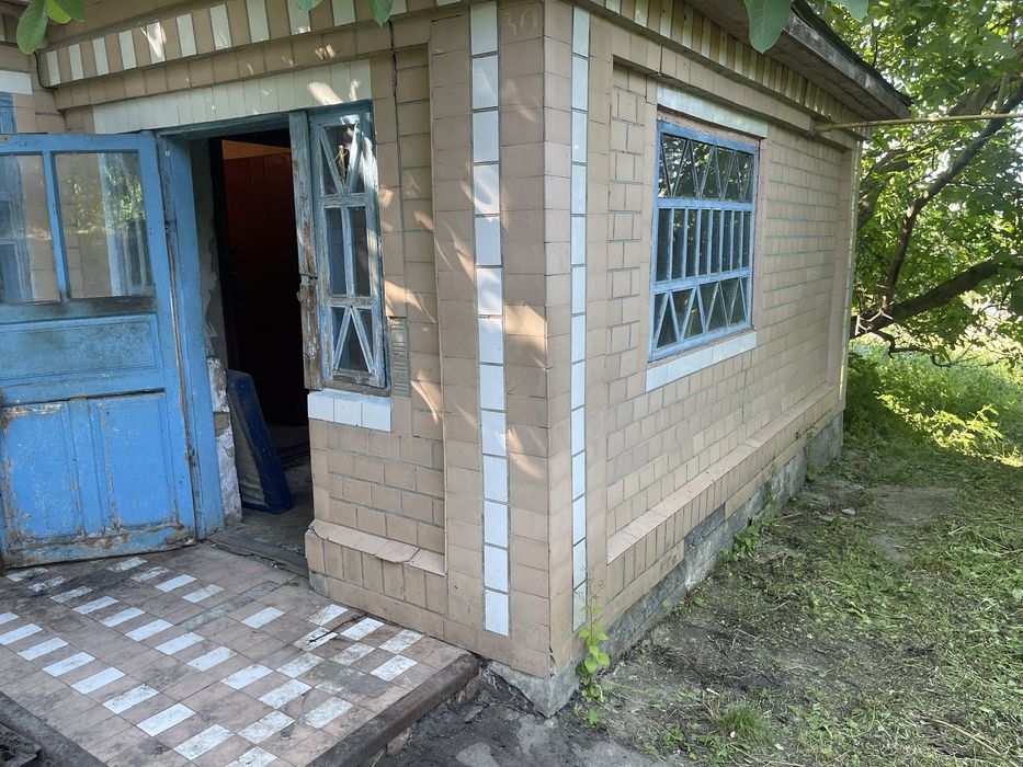 Будинок в селі Бужанка, Звенигородського (Лисянського) району, Черкаськоі області.   газифікований.