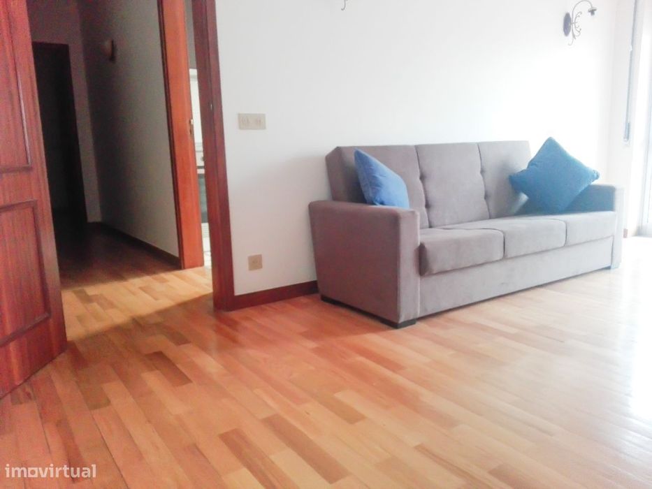 Apartamento T2 em Coimbra (Celas)