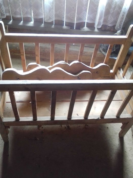 Дитяче    ліжко  колиска