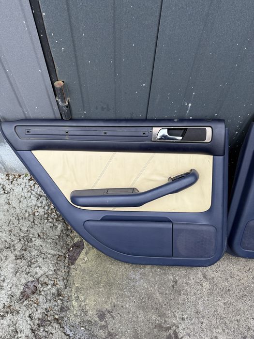 Дверные карты Audi a6c5