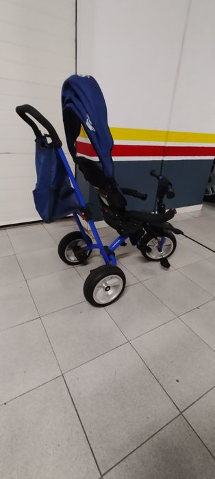 Carrinho de crianças