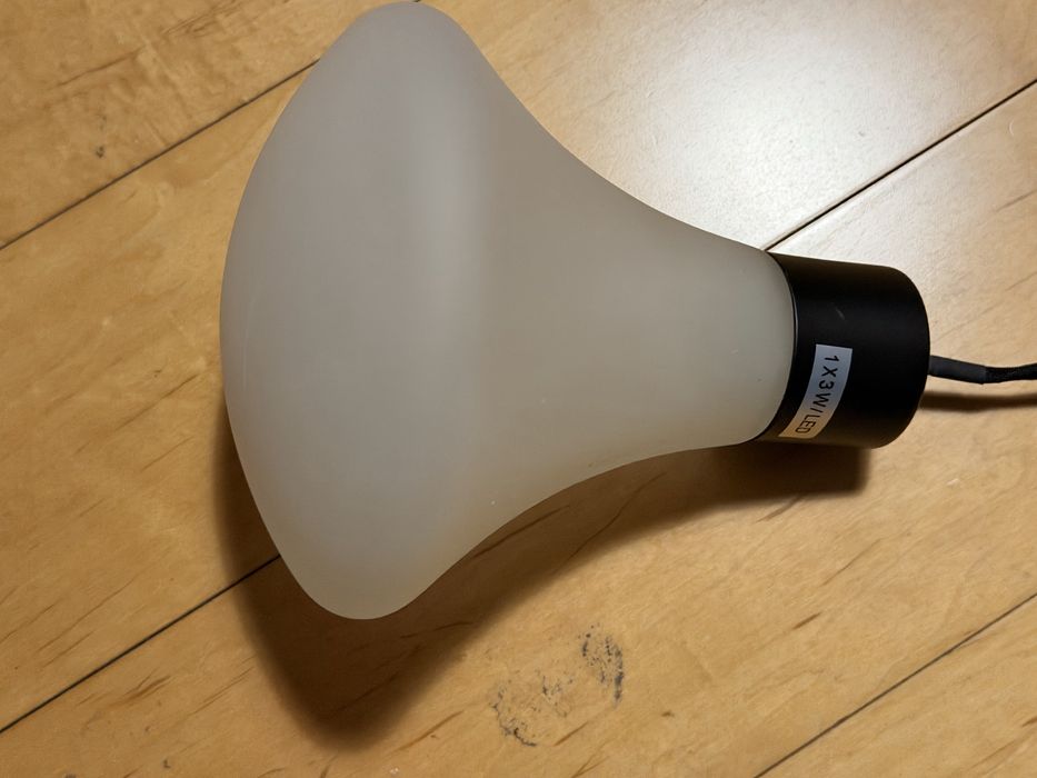 Candeeiro de teto em vidro opalino de estilo moderno BoConcept