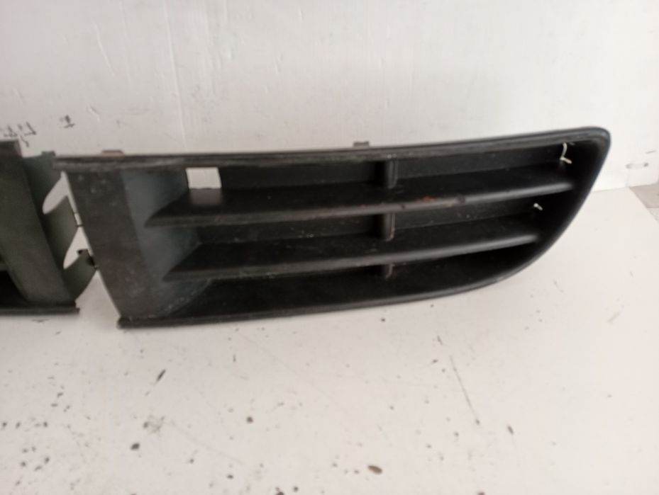 Grelha Para Choques  VW Polo 2002