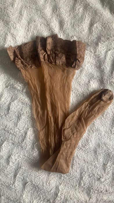 Pończochy samonośne