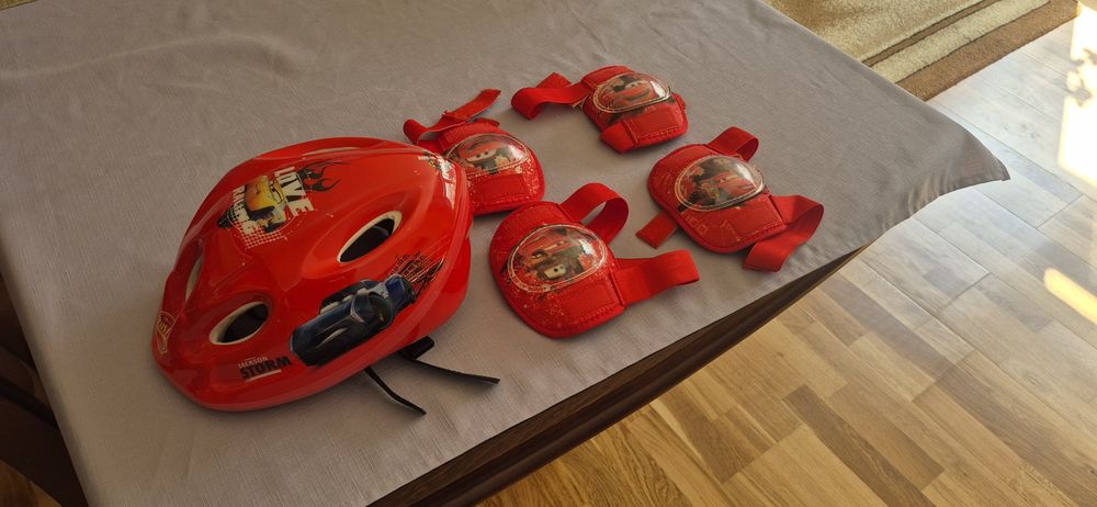 Sprzedam kask + ochraniacze