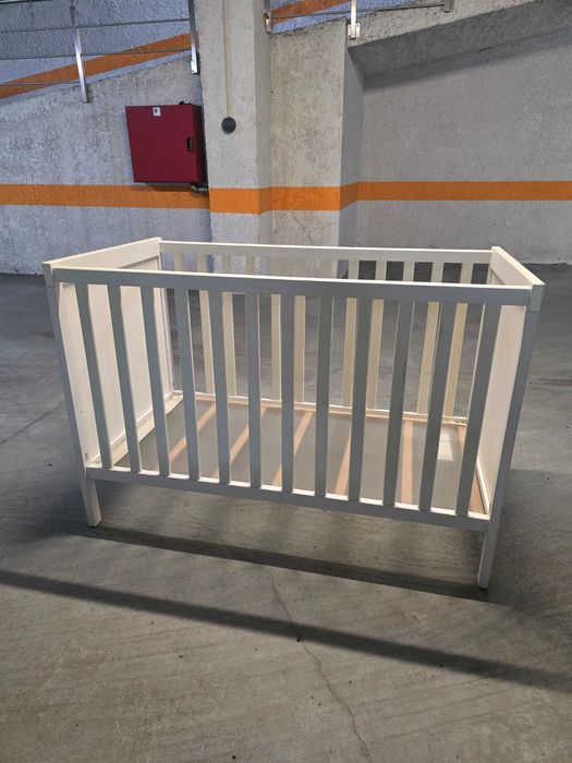 40€ Berço IKEA SUNDVIK Acompanha almofada anti refluxo - Viseu