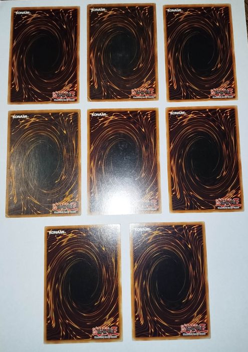 Yu-Gi-Oh - 8 Cartas