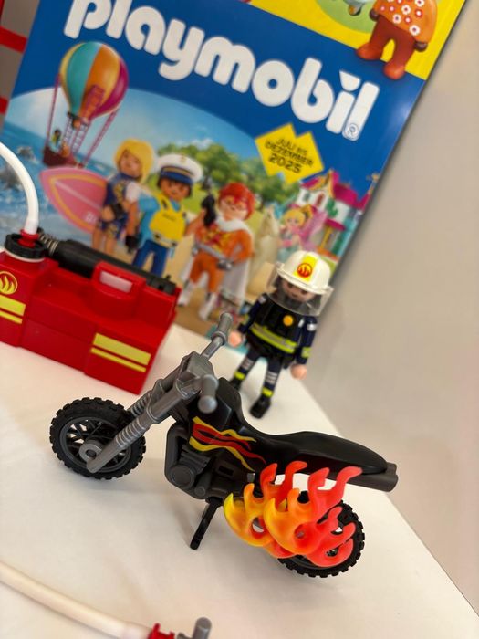 Playmobil 9052 City Action Set remiza wóz strażacki