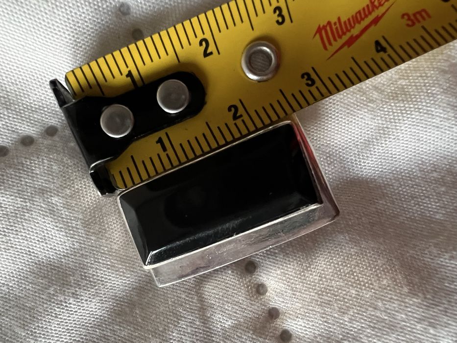 Srebrne duże klipsy z onyksem sygnowane