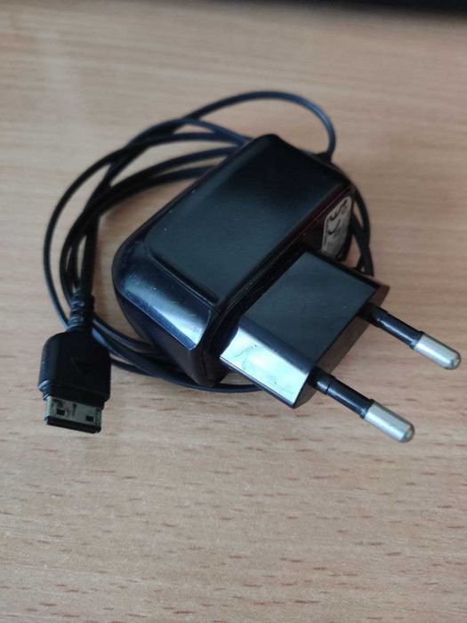 Зарядка для телефона Samsung 4.75v - 0.55A  модель: ETA3S31EBE